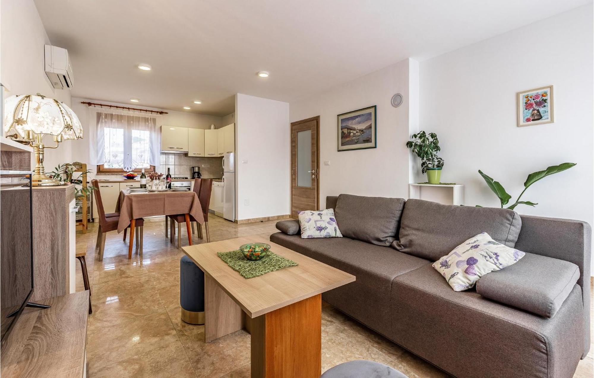 Awesome Apartment In Pula With Wifi Eksteriør bilde
