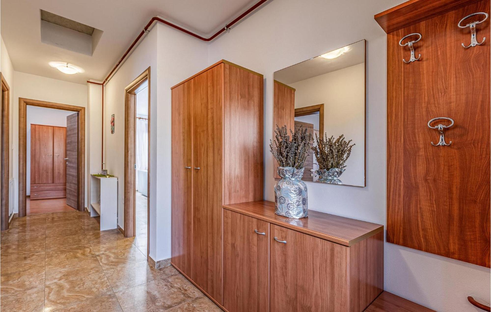 Awesome Apartment In Pula With Wifi Eksteriør bilde